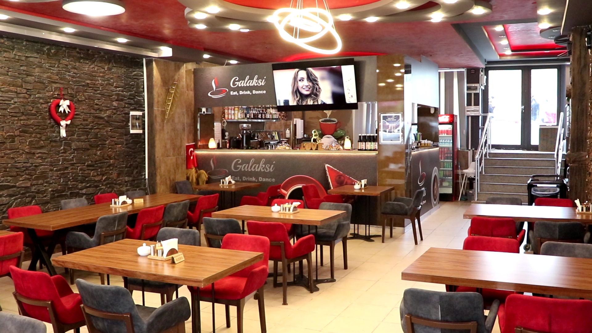 فروش مجموعه کامل (رستوران، تالار و کافی شاپ) ایرانی