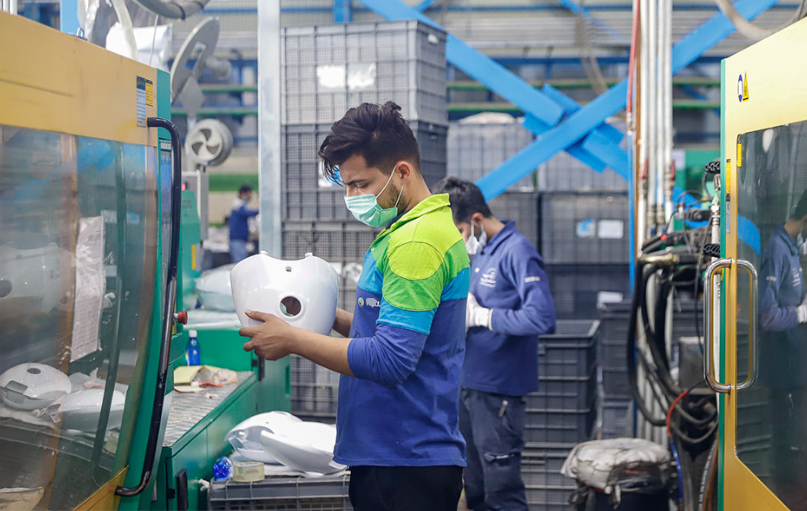 استخدام نیروی کار برای کارگاه تولید لوازم فلزی آشپزخانه