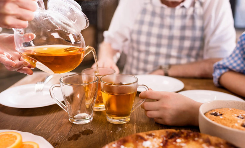 استخدام نیرو جهت پذیرایی