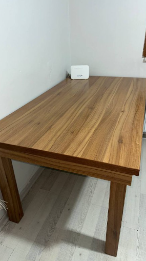 فروش میز 8 نفره کاملا سالم در اسنیورت