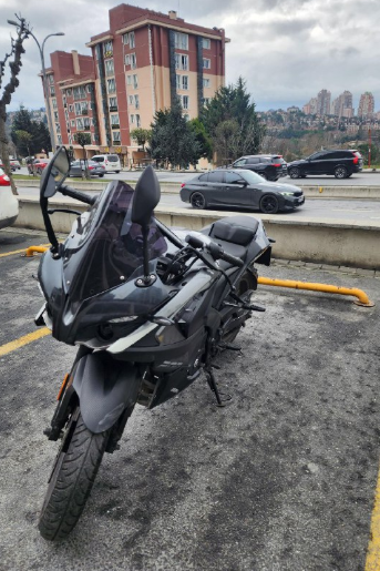 فروش موتور Bajaj rs200