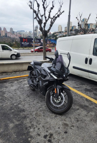 فروش موتور Bajaj rs200