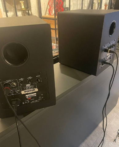 فروش دو عدد اسپیکر فوق حرفه ایی ESI