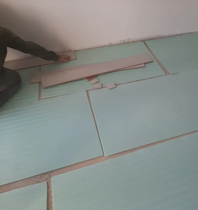 استخدام پارکت کار ماهر در هاتای ترکیه