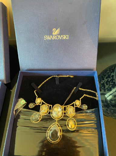 فروش ست کامل و گردنبند سواروسکی در ترکیه
