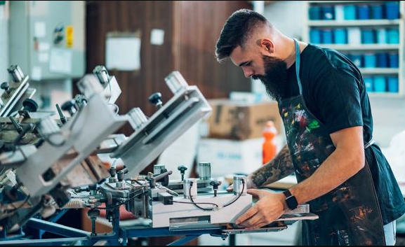 استخدام نیرو برای کارگاه چاپ روی شیشه در استانبول