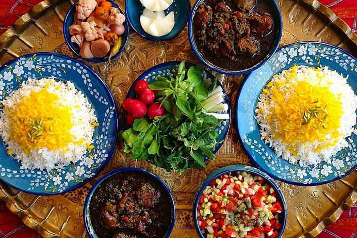 آشپز غذای ایرانی هستم
